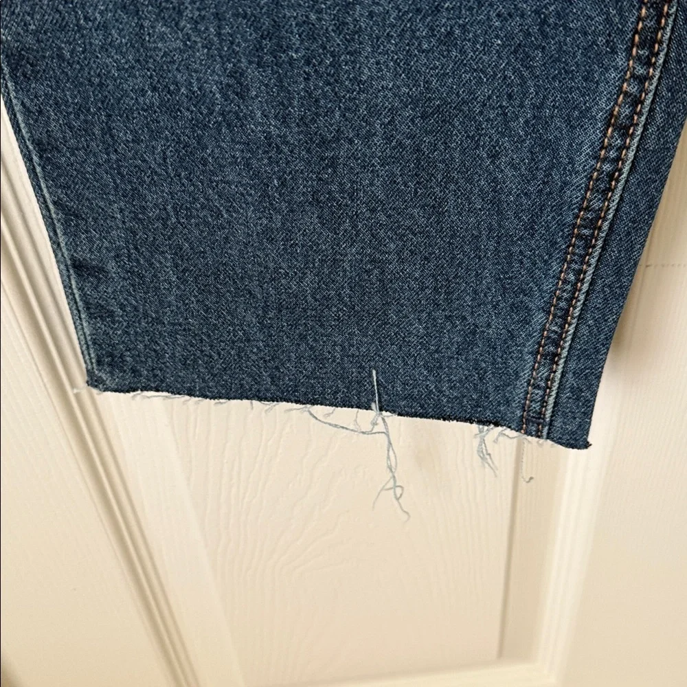 Old Navy Size 18 Women’s SKY-HI STRAIGHT Dark Blue Relaxed Jeans. - Picture 6 of 9